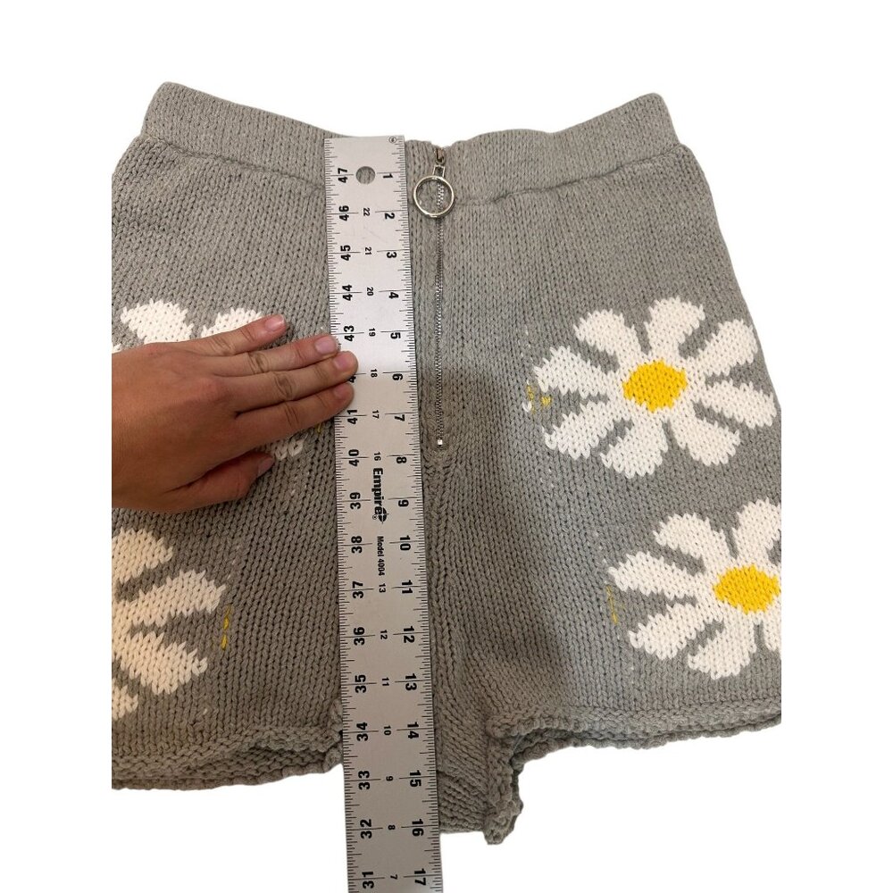Storia Floral Knitted Shorts Women Large Gray High Rise Lined Boho Daisy floral - Picture 11 of 16